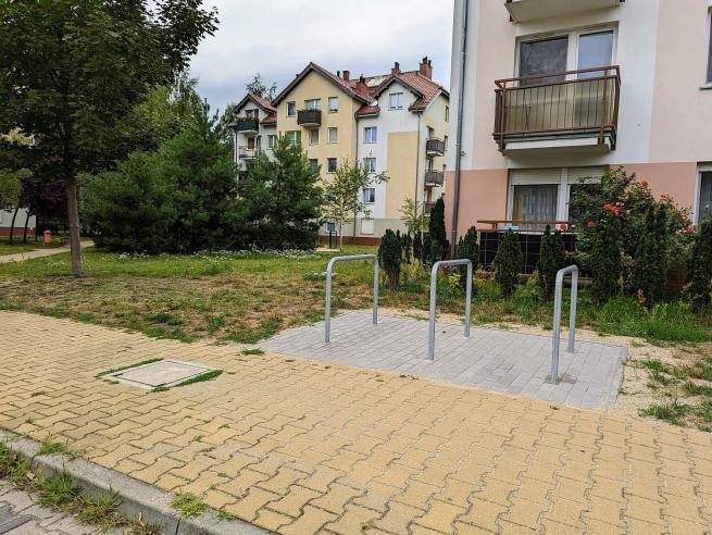 Zachęcamy do składania wniosków o montaż stojaków rowerowych na osiedlach TBS Wrocław